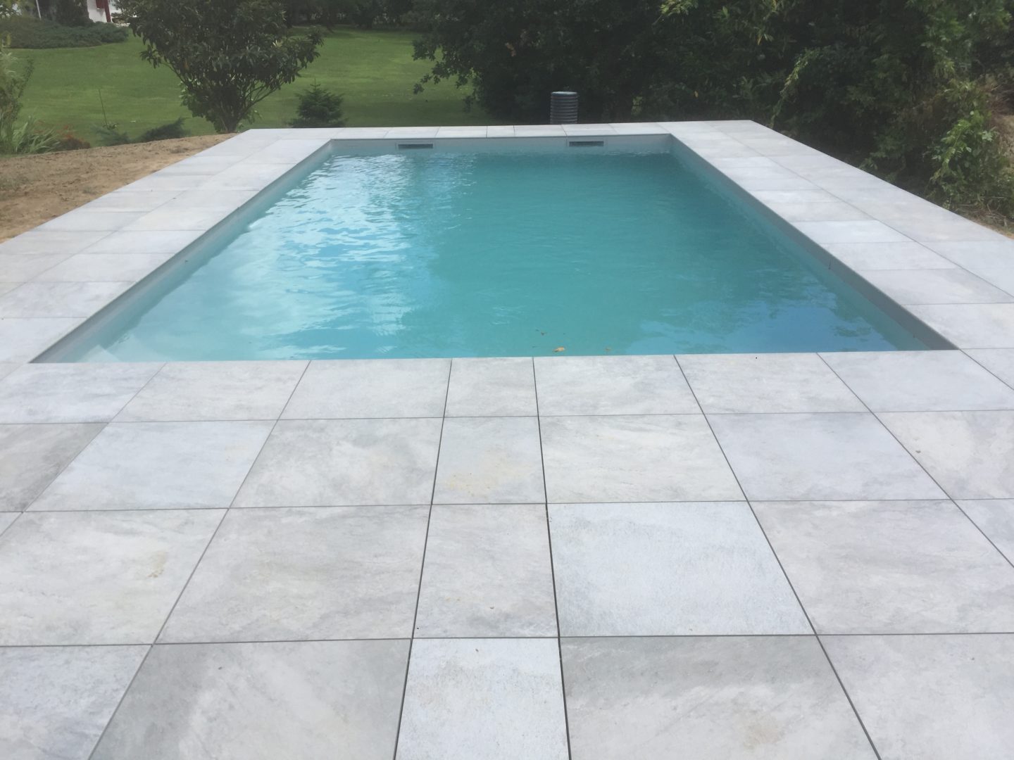 Piscine 7m  x 4m terrasse  gr s c rame Lyneo Piscines